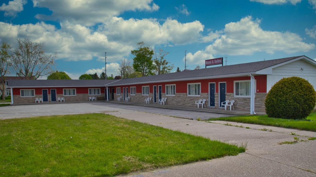 Maple Leaf Inn & Suites Kincardine Exterior photo